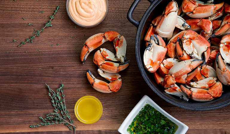 rock-crab-claws-with-dipping-sauces-recipe