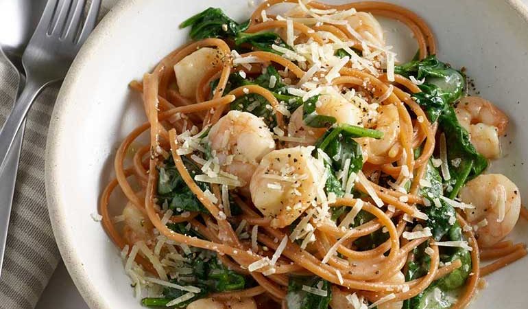 garlic-butter-shrimp-with-spinach-red-lentil-spaghetti-recipe