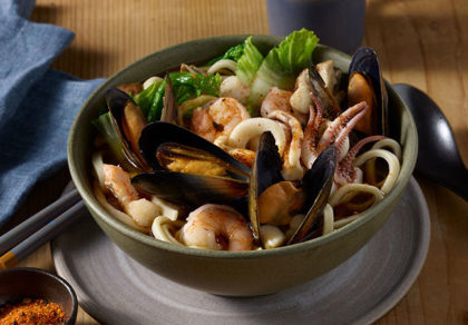 seafood-medley-udon-recipe
